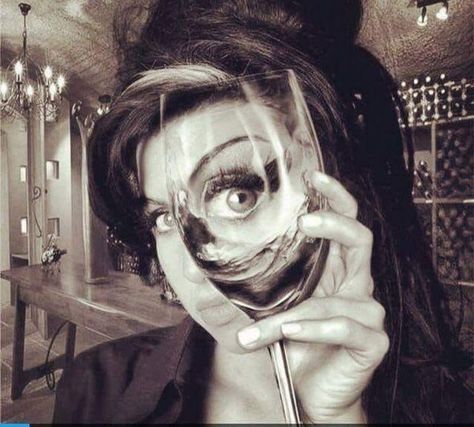 Last Kiss, Amy Winehouse, Home Ideas, Kiss, Wine, Tumblr, Glass