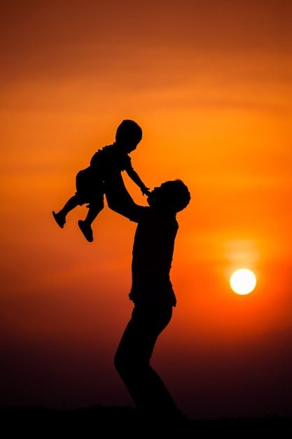 Father Son Photos, Father Picture, Father Daughter Photos, Silhouette Family, Father And Daughter Love, Haha Photos, Father Photo, Father Images, Love Animation Wallpaper