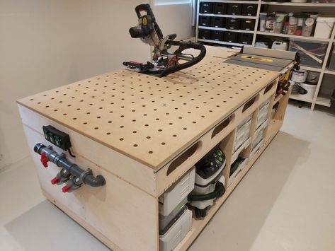 Diy Mft Workbench, Track Saw Storage, Festool Mft Ideas, Ikea Workshop, Mft Workbench, Woodworking Assembly Table, Dewalt Table Saw, Miter Saw Bench, Mft Table