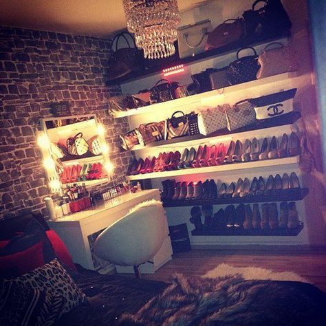 Untitled Rangement Makeup, Many Shoes, Dream Closets, Glam Room, Makeup Rooms, Decoration Inspiration, Beauty Room, Dream Rooms, Dream Bedroom