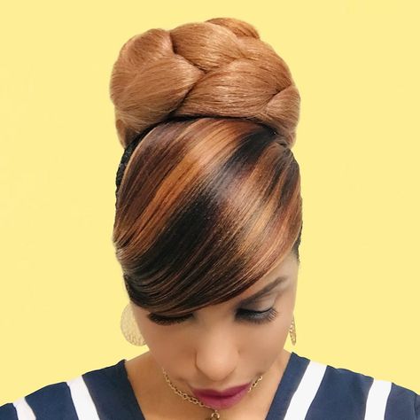 Medium Updo, Black Women Updo Hairstyles, Black Hair Bun, Hair African American, Braided Updos, Hair Bang, Hair Accessories Bun, Black Hair Updo Hairstyles, Bangs Ponytail