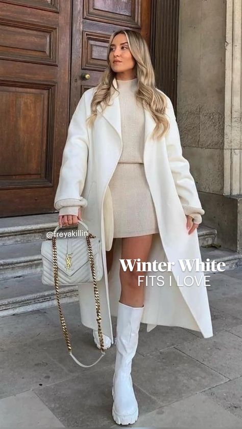 Winter white fits I love ❄️ Elegantes Party Outfit, Preppy Chic Outfits, Outfit Old Money, Adrette Outfits, White Coat, White Boots, Looks Chic, Mode Inspo, 가을 패션