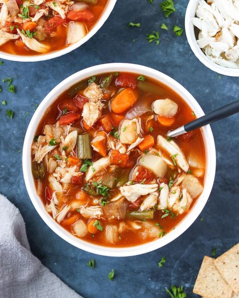 Mary Smith on Instagram: “INSTANT POT Whole30 MARYLAND CRAB SOUP 🦀 This hearty, slightly spicy tomato-based soup is loaded with veggies, potatoes, and lump crab meat…” Crab Soup Maryland, Whole30 Soup, Maryland Crab Soup, Whole30 Soup Recipes, Soup With Potatoes, Loaded Potatoes, Chicken Zoodle Soup, Lump Crab Cakes, Lump Crab Meat