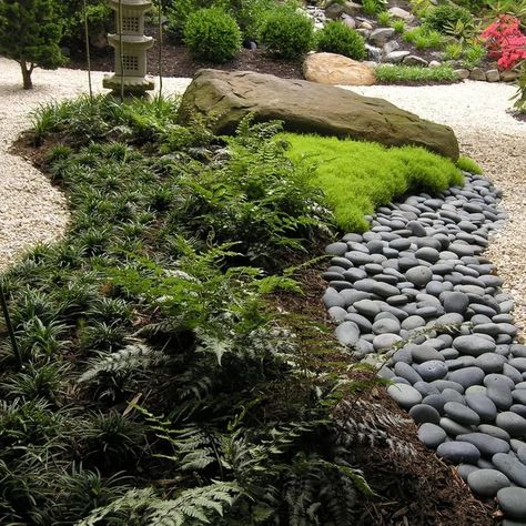 75 Beautiful Asian Garden Ideas & Designs - June 2023 | Houzz AU Garden With Rocks, Japanese Garden Style, Japanese Rock Garden, Zen Rock Garden, Japanese Garden Landscape, Front Yard Landscaping Pictures, Zen Garden Design, Stone Landscaping, Asian Landscape