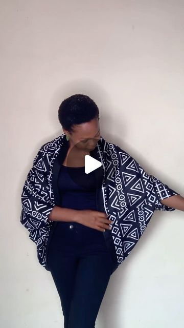 Cocoon Jackets, Follow My Page, Tutorial Video, Kimono Jacket, 60 Seconds, Diy Sewing, Sewing