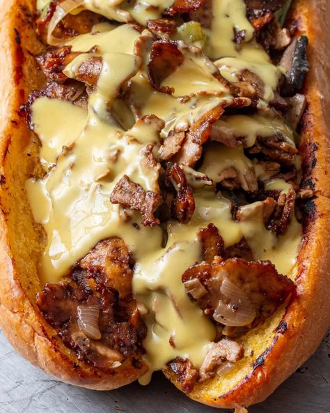 Vegan Philly Cheesesteak - School Night Vegan Philly Cheese Steak Vegan, Vegan Philly Cheesesteak, Philly Cheesesteak Recipe, Cheesesteak Sandwich, Tofu Steak, Philly Cheese Steak Sliders, Philly Cheese Steak Recipe, Cheesesteak Recipe, Vegan Beef