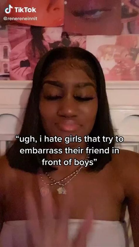 Heart Trend, Girl Problems Funny, Funny Deep Thoughts, Music Suggestions Instagram Story, Being Short, Laughter Therapy, Half Heart, Funny Girly Quote, Relatable Crush Posts