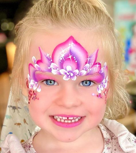 Elsa Crown Face Paint, Face Paint Crown, Princess Crown Face Paint, Face Painting Princess, Elsa Face Paint, Crown Face Paint, Princess Face Paint, Disney Face Painting, Unicorn Face Paint