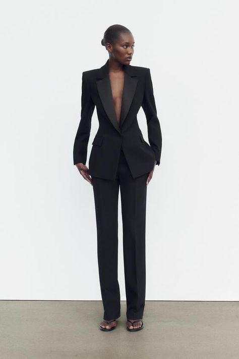 LOOK Zara Suit, Kids Blazers, Zara Suits, Satin Suit, Satin Blazer, Black Suit, Skorts, Blazer Dress, Black Blazers