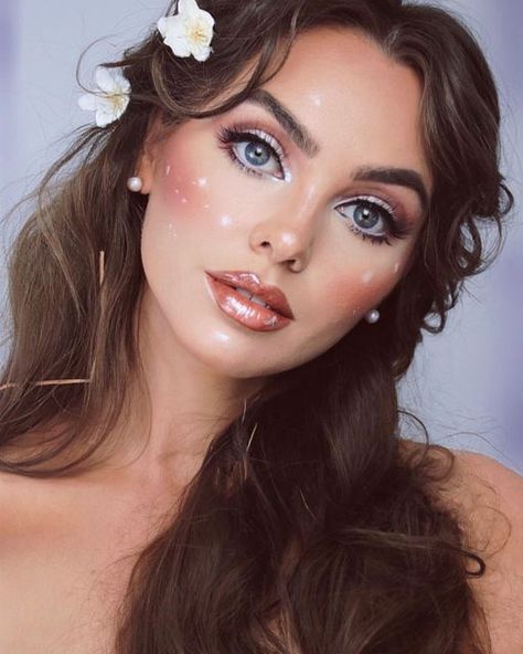 Jackie Wyers, Ethereal Makeup, Rose Tone, Princess Hairstyles, Canadian Artists, The Rose, Makeup Looks, Hair Makeup, Coral