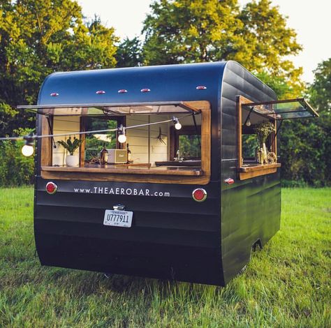 We love this mobile bar in Nashville, TN! Perfect for weddings! The sleek black paint and wood trim on this vintage trailer renovation is beautiful! Mobile Bar Trailer, Camper Bar, Bar Trailer, Country Club Reception, Caravan Bar, Reception Activities, Mobile Coffee Shop, Diy Outdoor Weddings, Outdoorsy Couple