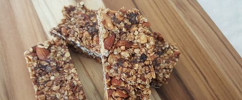 Simple Granola Bars Homemade Seed Crackers, Simple Granola, Seed Crackers Recipe, Healthy Nutritious Snacks, Chocolate Granola Bars, Gluten Free Entrees, Seed Crackers, Easy Granola, Savoury Biscuits