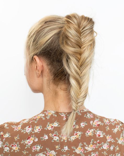 Side Pony Hairstyles, Medium Hair Bob, Ombre Hair Long, Hair Styles With Braids, Fishtail Pony, Styles With Braids, Easy Fishtail Braid, Bob Updo, Braids With Shaved Sides