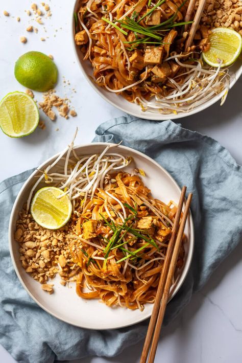 The Best Vegan Tofu Pad Thai - Vibrant plate Tofu Pad Thai Recipe, Wine Photo Ideas, Thai Photoshoot, Crispy Fried Rice, Dish Photography, Tofu Pad Thai, Thai Food Photography, Thai Coffee, Asian Food Photography