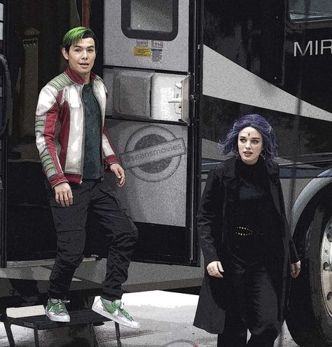 Titans Behind The Scenes, Titans Season 4, Teagan Croft, Jason Todd Robin, Ryan Potter, Dc Titans, Raven Beast Boy, Titans Tv Series, Raven Teen Titans