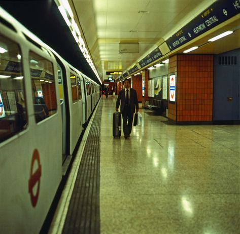 Pictures Of London, London In October, Photos Of London, National Railway Museum, Retro Photos, Retro Pictures, Regent Street, London Night, London Aesthetic