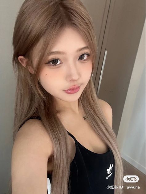 Asian Brown Hair, Brown Hair Korean, Blonde Hair Korean, Hair Color For Tan Skin, Blonde Asian Hair, Hair Color Asian, Beige Hair, Korean Hair Color, Brown Hair Inspo