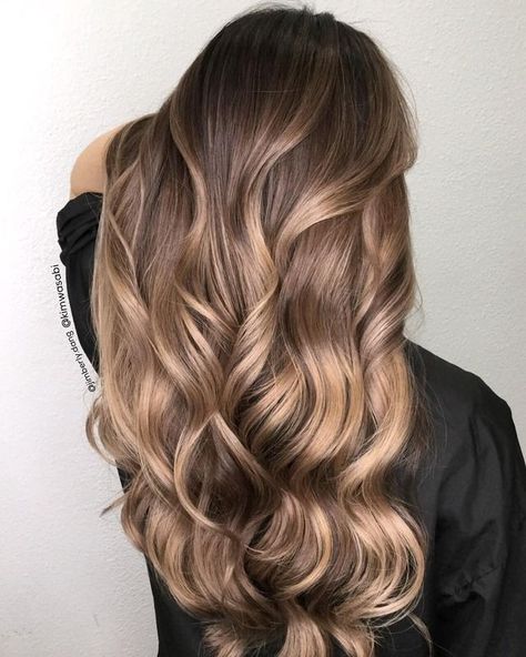 7n Hair, 7n Hair Color, Hair Color With Highlights, Color With Highlights, Brown Hair Balayage, Hair Color Highlights, Brown Blonde Hair, Long Wavy Hair, Brunette Hair