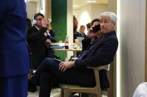 China has been “very consistent” in opening up to financial-services companies, but calculating the potential upside for US firms has become more complicated, according to Jamie Dimon. Jpmorgan Chase & Co, Jamie Dimon, Hunky Dory, Risk Reward, World Economic Forum, Davos, Global Economy, Global Business, Financial Services