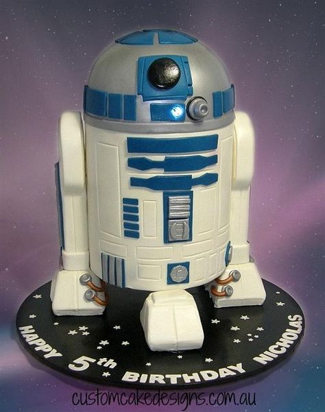 Star Wars Torte, R2d2 Cake, R2d2 Star Wars, Star Wars Cake Toppers, Birthday Cupcakes Boy, Charm City Cakes, Star Wars Birthday Cake, Star Wars Food, Gravity Defying Cake