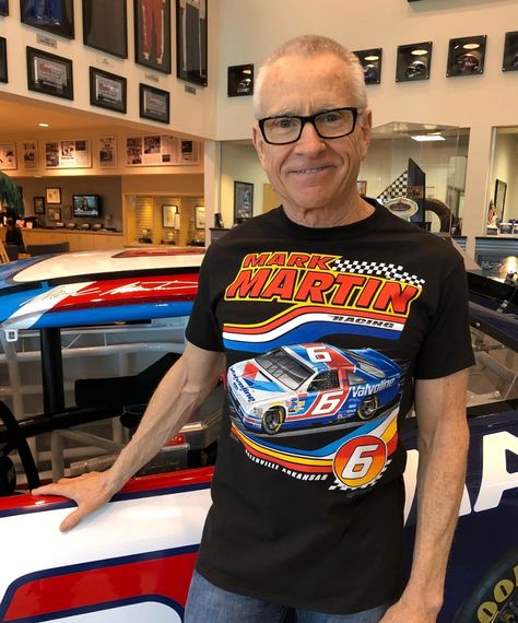 Mark Martin, Nascar Race Cars, Sports Personality, Daytona 500, Charity Work, Motor Speedway, Racing Driver, Nascar Racing, Car And Driver