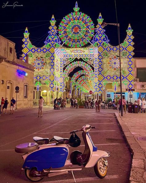 Francesco Giannotta | Salento on Instagram: “Aria di Festa 😍🛵 . . . . . . #puglia #salento #bucketlist #lights #capitalemondialedelleluminarie #ig_italia #travellingthroughtheworld…” 2025 Board, Foto Aesthetic, Puglia, Belly Dance, Fair Grounds, Vision Board, Travel, On Instagram, Quick Saves