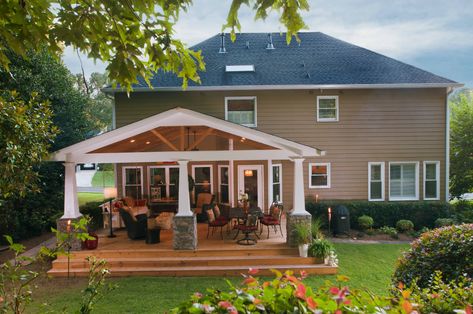 Craftsman Style Front Porch, Craftsman Backyard, Craftsman Deck, Front Porch Stone, Front Porch Remodel, Concrete Front Porch, Farmers Porch, Craftsman Porch, Back Porch Designs