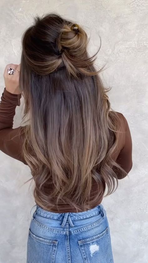 Reverse Balayage Blonde To Brown With Money Piece, Hair Inspo Color Brunettes Long, Hair Color Ideas Easy To Maintain, Dark Brown To Light Brown Balayage Ombre, Balayage Hair Without Bleach, Fall Hair Color For Dirty Blonde, Light Brown Hair With Shadow Root, Fall Hair Color Ideas Medium Length, Sandy Brown Hair Balayage