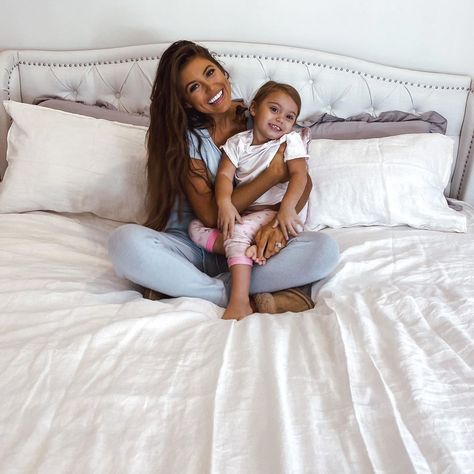 Peyton Thomas Ganus on Instagram: “Cuddles are better in our @brooklinen bedding 🥰 #brooklinen #mybrooklinenstyle” Peyton Thomas, Brooklinen Bedding, Hair Goals, Mirror Selfie, Couple Photos, Good Things, Photo And Video, Hair, On Instagram