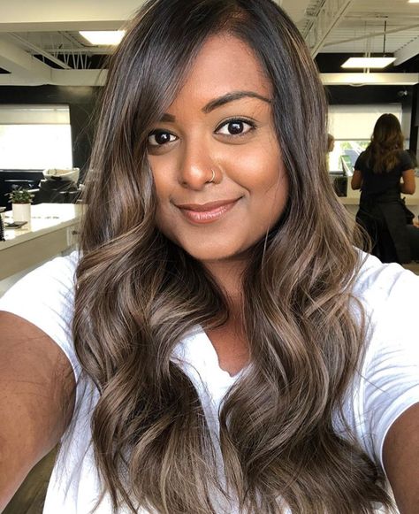 Blonde For Indian Skin, Ash Brown Balayage Indian Hair, Ash Hair Colour For Indian Skin, Indian Skin Balayage Hair, Balayage For Dark Brown Hair Indian Skin, Ash Brown Hair Indian Skin, Hair Dye For Indian Skin Tone, Color Hair For Brown Skin Mexican, Balyage On Indian Girl