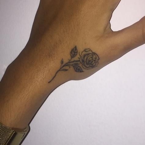 Flower Hand Tattoos For Women, Rose On Hand Tattoo, Hand Rose Tattoo, Rose Tattoo Hand, Brazilian Tattoo, Geometric Tattoo Pattern, Men's Tattoos, Rose Hand Tattoo, Geometry Tattoo