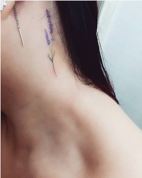 40 Stylish Small Tattoos You'll Want to Flaunt Every Day: Choosing a great outfit takes time and careful consideration — a tattoo, well, the fact it's permanent means it takes even more thinking. Flower Neck Tattoo, Minimalist Tattoo Meaning, Lavender Tattoo, Tattoo Equipment, Most Popular Tattoos, Subtle Tattoos, Tattoo Trends, Pattern Tattoo, Little Tattoos