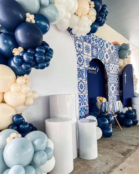 Bautizo: Talavera Edition 🔹 New Backdrop now Available! Check out this Joint Bautizo/1st Birthday setup! We love our new Talavera Backdrop & this color wave! #balloongarland #talavera #balloondecoration #bautizo #firstbirthday #eventplanner #eventstylist #balloonartist Talavera Balloon Garland, Clase Azul Party Theme, Talavera Blue And White, Royal Blue Baby Shower Ideas, Clase Azul Theme Party, Talavera Party Ideas, Talavera Quinceanera, Blue Talavera Wedding, Talavera Backdrop