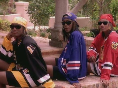 Jen on Twitter: "Have a 90s hockey jersey moment with SWV. http://t.co/b16NaHhC3X" / Twitter Swv 90s, 90s Hip Hop Outfits, 90s Outfit Party Hip Hop, 90s Outfits Party, Black 90s Fashion, 90s Fashion Outfits Hip Hop, Hip Hop Dance Outfits, Mode Hip Hop, Looks Hip Hop