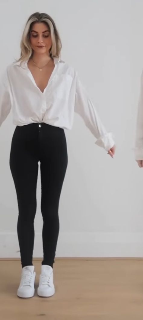 Black Jeans With White Button Up, White Button Up Shirt Black Pants Outfit, Black Jeans And White Top Outfit, Cute White Shirts, White Tops Outfit, Black Pants Outfit, Jeans Outfit Spring, White Shirt Outfits, Black Jeans Women