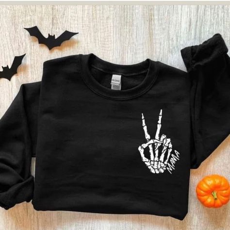 Brand New Gildan Style Crew Neck Hand Graphic, Mama Sweater, Cute Shirt Designs, Skeleton Shirt, Sweater Fits, Skeleton Hand, Cooler Look, Judy Blue Jeans, Halloween Sweatshirt