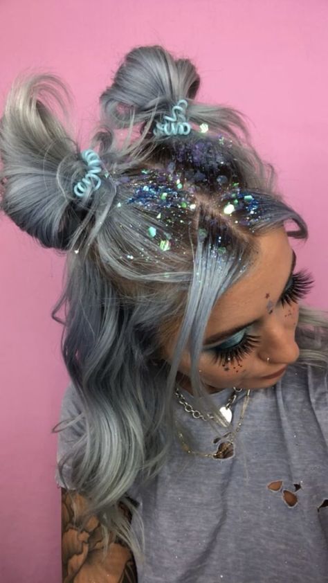 Rave Hair Glitter, Festival Hair Color, Galaxy Theme Hairstyle, Pride Festival Hair, How To Put Glitter On Face, Astronaut Hairstyles, Cosmic Hairstyles, Galactic Hairstyles, Alien Hairstyles