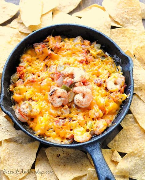 Jambalaya Dip Jambalaya Dip, Cajun Appetizers, Easy Jambalaya, Shrimp Snacks, Sausage Shrimp, Cajun Dishes, Cheese Straws, Creole Recipes, Andouille Sausage