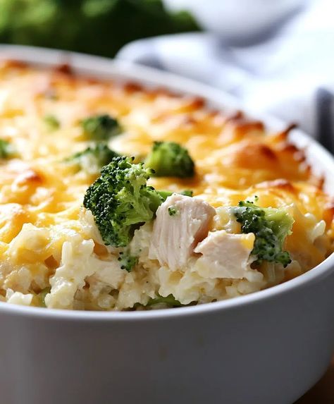 Chicken Broccoli Rice Casserole Recipe - avarecipes.com Chicken Breast Casserole Recipes, Chicken Breast Casserole, Broccoli And Rice, Broccoli Dishes, Chicken Broccoli Rice Casserole, Chicken Broccoli Rice, Quick Family Meals, Broccoli Rice Casserole, Rice Casserole Recipes