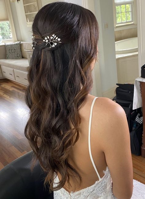 Half Up Half Down With Wavy Hair, Boho Style Wedding Bouquet, Bridal Hair Down Waves, Simple Prom Hair Medium Length, Bridal Hair And Makeup Brunette, Bridesmaid Hairstyles Half Up Half Down Medium, Debs Hairstyles, Wedding Hair Brunette, Bridal Hair Half Up