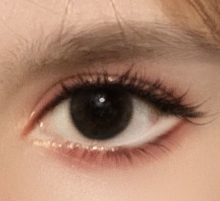 Make Up Looks For Doe Eyes, Cat Doe Eyes, Pink Doe Eye Makeup, Bambi Eyes Eyeliner, Bambi Makeup Aesthetic, Doe Eye Aesthetic, Korean Doe Eye Makeup, Korean Cat Eye Makeup, Makeup Doe Eye