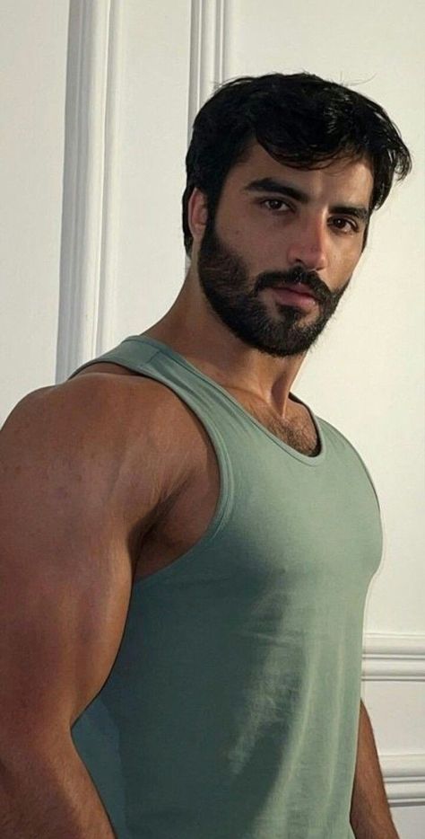 Photo Mannequin, Mens Facial Hair Styles, Beefy Men, Country Men, Men's Muscle, Muscular Men, Hair And Beard Styles, Good Looking Men, Muscle Men