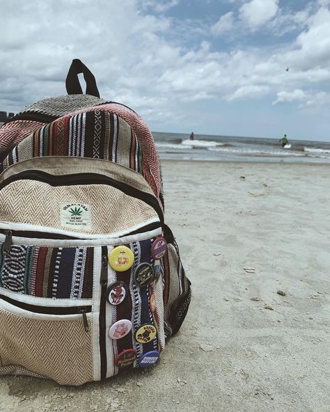 Patagonia Backpack, Hippie Backpack, Beachy Aesthetic, Aesthetic Backpack, Car Deco, Estilo Hippy, Cut Clothes, Hippie Vibes, Fashion Wishlist