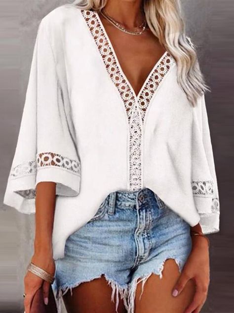 Solid Lace Stitch Loose Blouse Classy Summer Fashion, White Lace Shirt, Elegante Y Chic, Mode Kimono, Boho Shirts, Womens Tops Summer, Women Tunic Tops, Loose Outfit, Loose Blouse