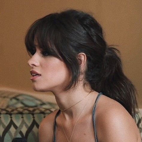 Camilla Cabello Haircut, Camilla Cabello Bangs, Hair Updo Ponytail, Latina Artists, Updo Ponytail, Bangs Styles, Cabello Hair, Long Hair Updo, Mom Hairstyles