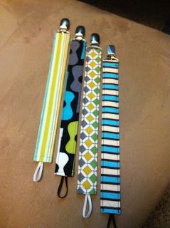 Bits on the Butlers: Pacifier Clip Revised Pacifier Clip Tutorial, Pacifier Clips Diy, Paci Clip, Diy Bebe, Baby Sewing Projects, Pacifier Clips, Pacifier Holder, Baby Projects, No Sew