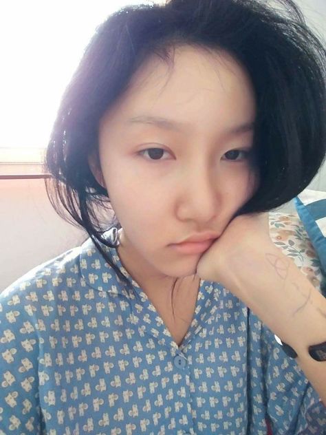 Hwasa ❤️ | Mamamoo Hyun Jae, Mode Turban, Fluffy Kittens, Bare Face, No Makeup, Woo Young, Without Makeup, These Girls, True Beauty