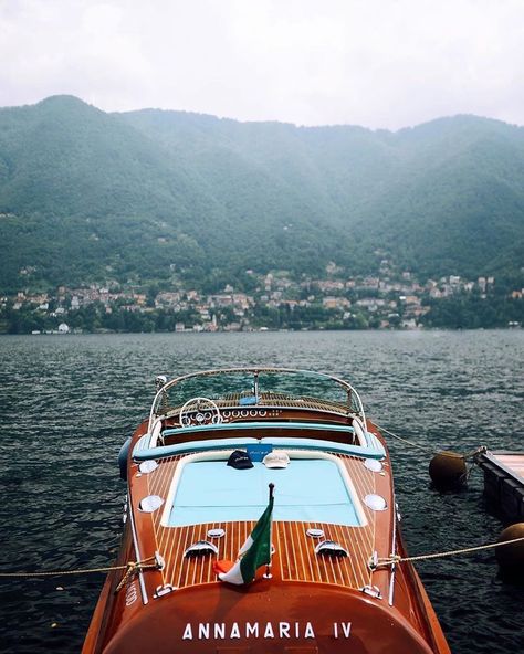 Dandy Magazine on Instagram: “... Fraîcheur matinale... 🚤 Buongiorno Annamaria !  Riva Aquarama “ANNAMARIA IV” . 📷 @minarikd . . . #riva #aquarama #boat #art #design…” Riva Aquarama, Riva Yachts, Riva Boat, Classic Wooden Boats, Chris Craft, Wood Boats, Boat Art, Boats Luxury, Classic Boats