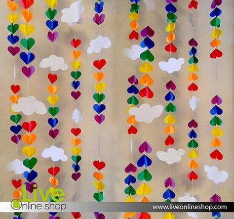 School Board Decoration, Pearl Crafts, Simple Birthday Decorations, Preschool Arts And Crafts, Hand Crafts For Kids, Preschool Art Activities, Rainbow Crafts, Diy Paper Crafts Decoration, Rainbow Theme