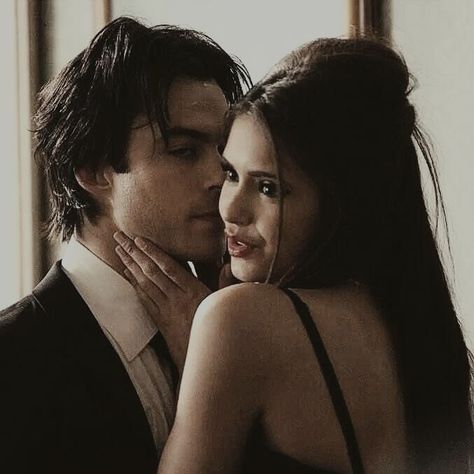 damon salvatore katherine pierce tvd the vampire diaries edit aesthetic vintage romance ian somerhalder nina dobrev Ian E Nina, Ian And Nina, Ian Joseph Somerhalder, Vampire Diaries Poster, The Vampire Diaries 3, Vampire Diaries Movie, Vampire Diaries Guys, Vampire Diaries Damon, Vampire Diaries Cast